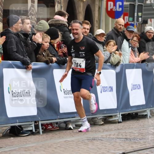 05.10.2025 - 20. swb-Marathon Bremen Strokosch-Dieckow http://msf.ph/oto/9227871 05.10.2025 12:25:19 Ziel 784 meine-sportfotos.de
