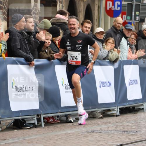 05.10.2025 - 20. swb-Marathon Bremen Strokosch-Dieckow http://msf.ph/oto/9227891 05.10.2025 12:25:19 Ziel 784 meine-sportfotos.de