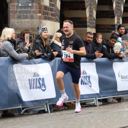 05.10.2025 - 20. swb-Marathon Bremen Strokosch-Dieckow http://msf.ph/oto/9227907 05.10.2025 12:25:20 Ziel 784 meine-sportfotos.de