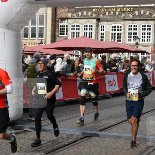 05.10.2025 - 20. swb-Marathon Bremen Yannick Fuchs http://msf.ph/oto/9227951 05.10.2025 10:58:26 Ziel 7077, 9174, 9462, 9608, 9952, 10368, 10786, 11049, 11184, 11495, 11562, 11724 meine-sportfotos.de