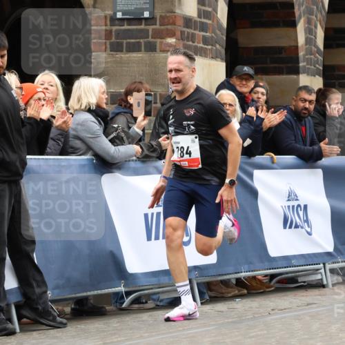 05.10.2025 - 20. swb-Marathon Bremen Strokosch-Dieckow http://msf.ph/oto/9227954 05.10.2025 12:25:20 Ziel 784 meine-sportfotos.de