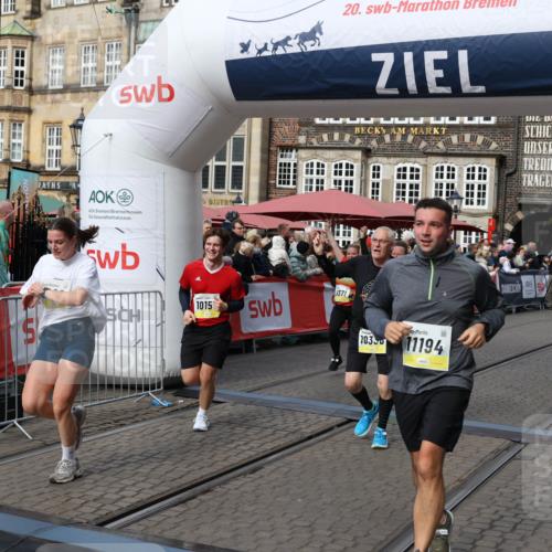 05.10.2025 - 20. swb-Marathon Bremen Yannick Fuchs http://msf.ph/oto/9227974 05.10.2025 11:01:37 Ziel 7908, 9286, 9322, 9371, 10157, 10336, 11194, 11493, 11633 meine-sportfotos.de