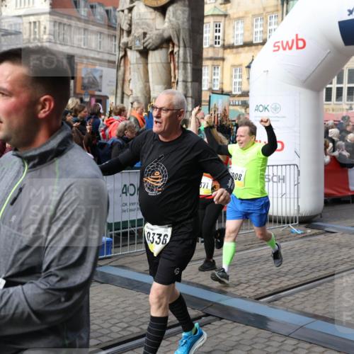 05.10.2025 - 20. swb-Marathon Bremen Yannick Fuchs http://msf.ph/oto/9228080 05.10.2025 11:01:39 Ziel 7908, 9278, 9286, 9322, 9371, 10056, 10157, 10324, 10336, 11194, 11493, 11633 meine-sportfotos.de