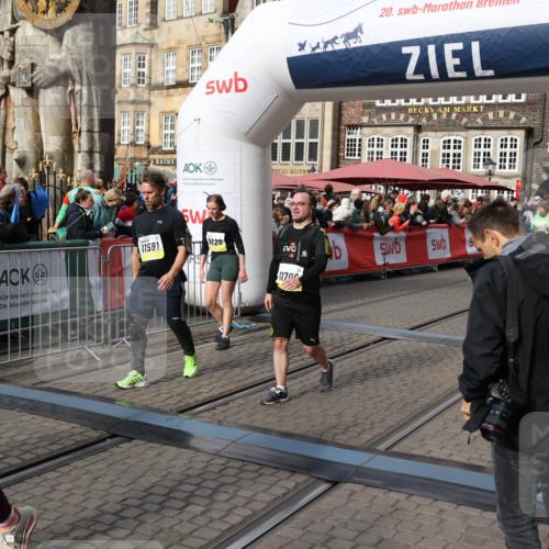 05.10.2025 - 20. swb-Marathon Bremen Yannick Fuchs http://msf.ph/oto/9228113 05.10.2025 10:58:37 Ziel 9433, 9820, 10055, 10084, 10261, 10285, 10408, 10586, 10988, 11181, 11291, 11591, 11700 meine-sportfotos.de