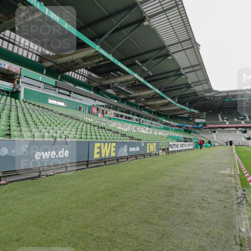 05.10.2025 - 20. swb-Marathon Bremen Michael Burmester http://msf.ph/oto/9228187 05.10.2025 12:28:10 Laufen im Stadion 258, 303, 593, 1249, 1303, 1334, 1668, 1687, 303, 758, 1687, 2175 meine-sportfotos.de