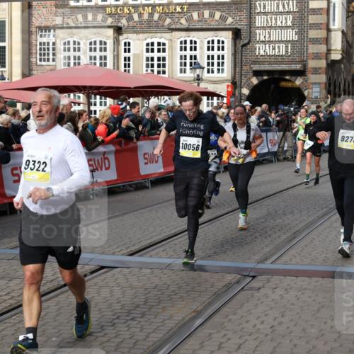05.10.2025 - 20. swb-Marathon Bremen Yannick Fuchs http://msf.ph/oto/9228207 05.10.2025 11:01:42 Ziel 7908, 9278, 9286, 9322, 9371, 9432, 10030, 10056, 10157, 10324, 10336, 10562, 11194, 11223, 11463, 11493, 11732, 11733 meine-sportfotos.de