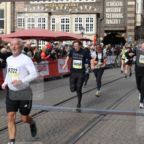 05.10.2025 - 20. swb-Marathon Bremen Yannick Fuchs http://msf.ph/oto/9228210 05.10.2025 11:01:42 Ziel 7908, 9278, 9286, 9322, 9371, 9432, 10030, 10056, 10157, 10324, 10336, 10562, 11194, 11223, 11463, 11493, 11732, 11733 meine-sportfotos.de