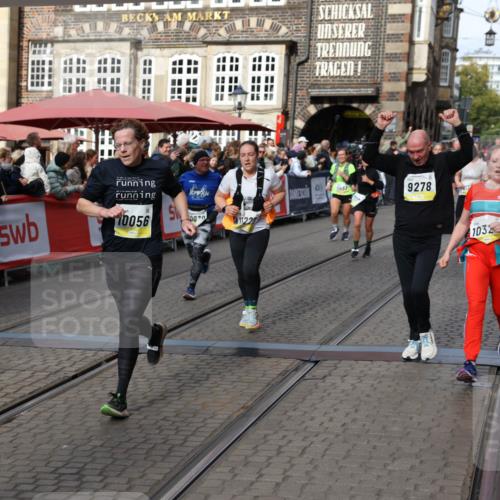 05.10.2025 - 20. swb-Marathon Bremen Yannick Fuchs http://msf.ph/oto/9228249 05.10.2025 11:01:43 Ziel 7908, 9278, 9286, 9322, 9371, 9432, 10026, 10030, 10056, 10157, 10324, 10336, 10562, 11223, 11463, 11493, 11732, 11733 meine-sportfotos.de