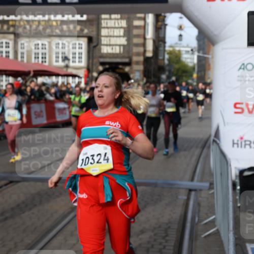 05.10.2025 - 20. swb-Marathon Bremen Yannick Fuchs http://msf.ph/oto/9228306 05.10.2025 11:01:44 Ziel 7908, 9278, 9322, 9371, 9432, 10026, 10030, 10056, 10157, 10324, 10336, 10562, 11223, 11463, 11493, 11732, 11733 meine-sportfotos.de