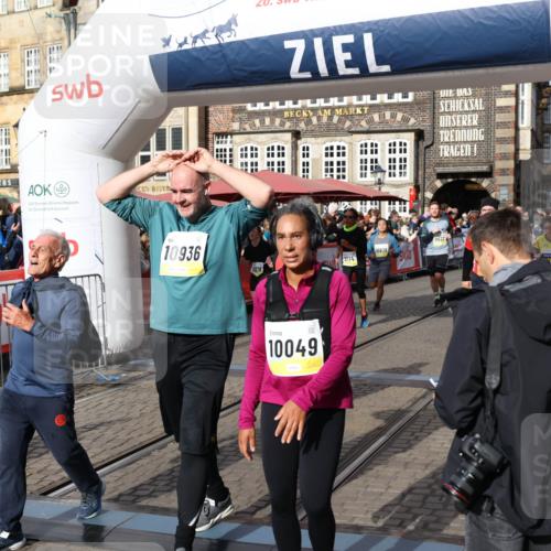 05.10.2025 - 20. swb-Marathon Bremen Yannick Fuchs http://msf.ph/oto/9228337 05.10.2025 10:58:46 Ziel 7163, 8585, 9359, 9370, 9430, 9472, 9529, 9622, 9714, 9766, 9913, 10049, 10261, 10285, 10513, 10527, 10591, 10679, 10871, 10936, 10988, 11078 meine-sportfotos.de
