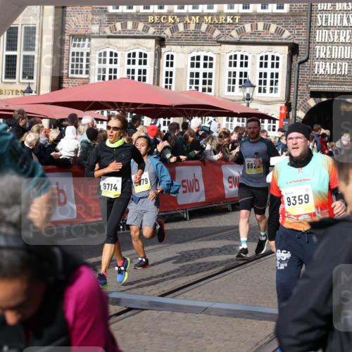05.10.2025 - 20. swb-Marathon Bremen Yannick Fuchs http://msf.ph/oto/9228353 05.10.2025 10:58:47 Ziel 7163, 8585, 9359, 9370, 9430, 9472, 9529, 9540, 9622, 9714, 9766, 9913, 10049, 10285, 10513, 10527, 10591, 10679, 10871, 10936, 11078 meine-sportfotos.de