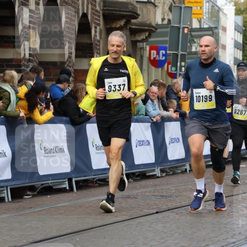 05.10.2025 - 20. swb-Marathon Bremen Strokosch-Dieckow http://msf.ph/oto/9228370 05.10.2025 10:50:32 Ziel 9267, 9299, 9337, 9578, 9986, 10199, 10251, 11062, 11344, 11466, 11660 meine-sportfotos.de
