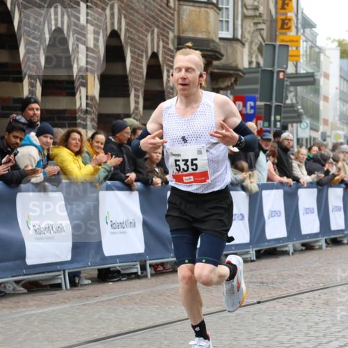05.10.2025 - 20. swb-Marathon Bremen Strokosch-Dieckow http://msf.ph/oto/9228393 05.10.2025 12:25:55 Ziel 535 meine-sportfotos.de
