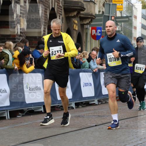 05.10.2025 - 20. swb-Marathon Bremen Strokosch-Dieckow http://msf.ph/oto/9228423 05.10.2025 10:50:32 Ziel 9267, 9299, 9337, 9578, 9986, 10199, 10251, 11062, 11344, 11466, 11660 meine-sportfotos.de