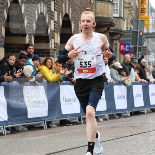 05.10.2025 - 20. swb-Marathon Bremen Strokosch-Dieckow http://msf.ph/oto/9228426 05.10.2025 12:25:55 Ziel 535 meine-sportfotos.de