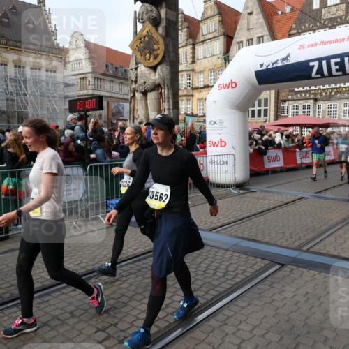 05.10.2025 - 20. swb-Marathon Bremen Yannick Fuchs http://msf.ph/oto/9228528 05.10.2025 11:01:49 Ziel 9189, 9269, 9278, 9294, 9432, 9782, 10026, 10030, 10056, 10324, 10370, 10562, 10903, 10904, 11223, 11463, 11732, 11733 meine-sportfotos.de