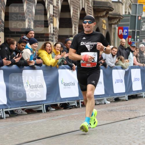 05.10.2025 - 20. swb-Marathon Bremen Strokosch-Dieckow http://msf.ph/oto/9228584 05.10.2025 12:26:10 Ziel 1083 meine-sportfotos.de