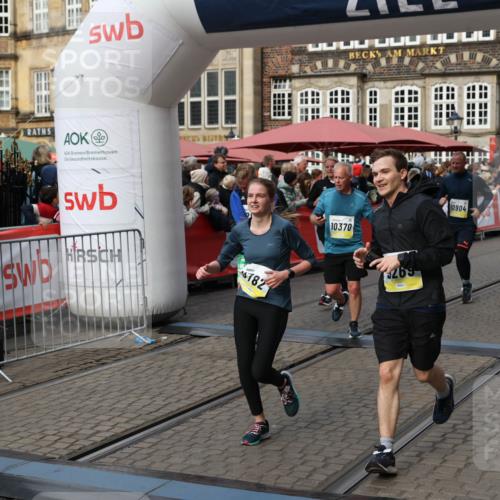 05.10.2025 - 20. swb-Marathon Bremen Yannick Fuchs http://msf.ph/oto/9228603 05.10.2025 11:01:51 Ziel 9189, 9269, 9294, 9432, 9782, 10004, 10026, 10370, 10562, 10903, 10904, 11463, 11732, 11733 meine-sportfotos.de