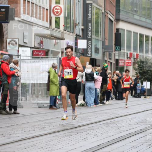 05.10.2025 - 20. swb-Marathon Bremen Strokosch-Dieckow http://msf.ph/oto/9228612 05.10.2025 10:33:28 Ziel 9320, 11130, 9320, 11130 meine-sportfotos.de