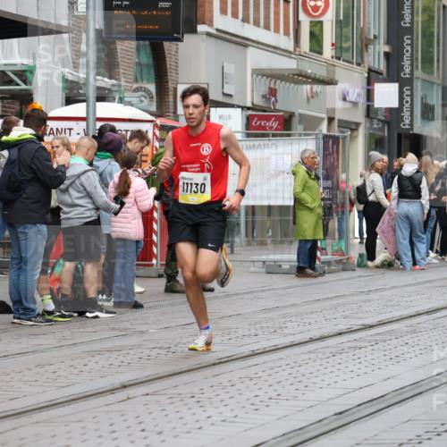 05.10.2025 - 20. swb-Marathon Bremen Strokosch-Dieckow http://msf.ph/oto/9228619 05.10.2025 10:33:30 Ziel 9320, 11130, 9320, 11130 meine-sportfotos.de