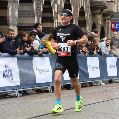 05.10.2025 - 20. swb-Marathon Bremen Strokosch-Dieckow http://msf.ph/oto/9228656 05.10.2025 12:26:11 Ziel 1083 meine-sportfotos.de