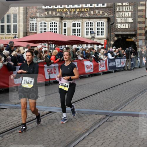 05.10.2025 - 20. swb-Marathon Bremen Yannick Fuchs http://msf.ph/oto/9228739 05.10.2025 11:01:54 Ziel 9189, 9237, 9269, 9294, 9782, 10004, 10370, 10903, 10904 meine-sportfotos.de