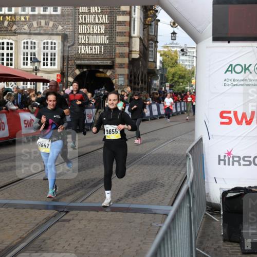 05.10.2025 - 20. swb-Marathon Bremen Yannick Fuchs http://msf.ph/oto/9228874 05.10.2025 11:02:00 Ziel 9237, 9365, 9655, 10004, 10558, 10837, 11415, 11647 meine-sportfotos.de