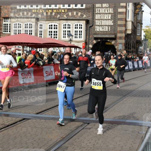 05.10.2025 - 20. swb-Marathon Bremen Yannick Fuchs http://msf.ph/oto/9228899 05.10.2025 11:02:01 Ziel 9237, 9365, 9655, 10558, 10837, 11415, 11647 meine-sportfotos.de