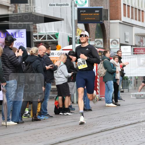 05.10.2025 - 20. swb-Marathon Bremen Strokosch-Dieckow http://msf.ph/oto/9228918 05.10.2025 10:34:53 Ziel 9336, 10476, 11443, 9336, 10476, 11443 meine-sportfotos.de