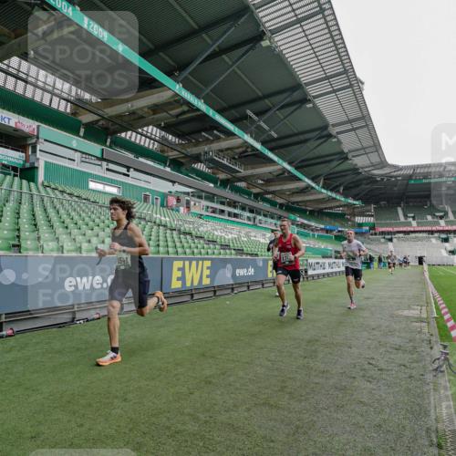 05.10.2025 - 20. swb-Marathon Bremen Michael Burmester http://msf.ph/oto/9229056 05.10.2025 12:38:45 Laufen im Stadion 193, 383, 685, 1005, 1329, 1352, 1379, 1520, 1833, 2940, 3975, 5074, 6541, 7999, 8341, 1058 meine-sportfotos.de