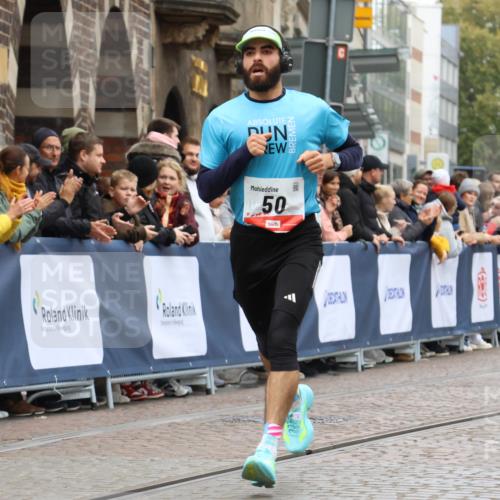 05.10.2025 - 20. swb-Marathon Bremen Strokosch-Dieckow http://msf.ph/oto/9229065 05.10.2025 12:27:17 Ziel 50 meine-sportfotos.de