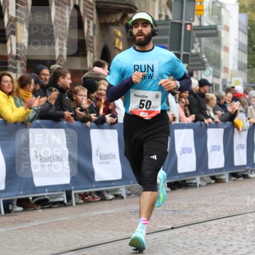 05.10.2025 - 20. swb-Marathon Bremen Strokosch-Dieckow http://msf.ph/oto/9229081 05.10.2025 12:27:18 Ziel 50 meine-sportfotos.de