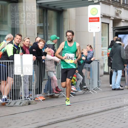 05.10.2025 - 20. swb-Marathon Bremen Strokosch-Dieckow http://msf.ph/oto/9229110 05.10.2025 10:35:16 Ziel 9340, 9596, 9697, 10538, 11341, 9340, 9596, 9697, 10538, 11341 meine-sportfotos.de