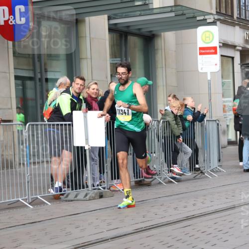 05.10.2025 - 20. swb-Marathon Bremen Strokosch-Dieckow http://msf.ph/oto/9229117 05.10.2025 10:35:16 Ziel 9340, 9596, 9697, 10538, 11341, 9340, 9596, 9697, 10538, 11341 meine-sportfotos.de