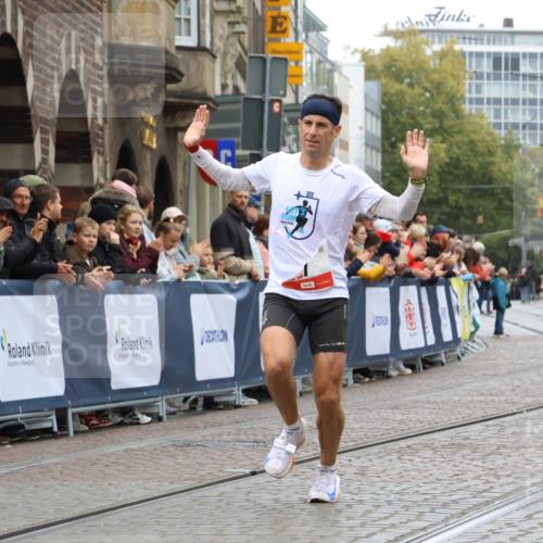 05.10.2025 - 20. swb-Marathon Bremen Strokosch-Dieckow http://msf.ph/oto/9229273 05.10.2025 12:27:47 Ziel 1, 1620 meine-sportfotos.de