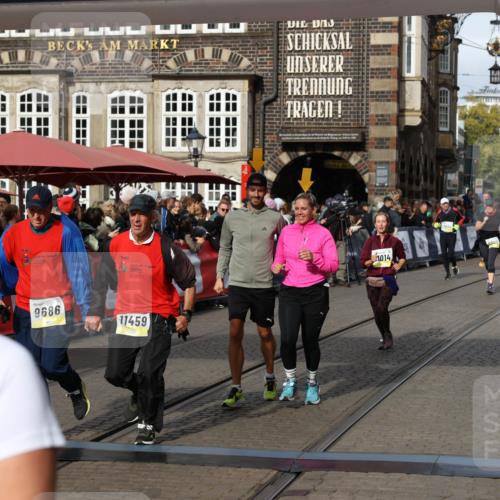 05.10.2025 - 20. swb-Marathon Bremen Yannick Fuchs http://msf.ph/oto/9229274 05.10.2025 11:02:12 Ziel 9324, 9426, 9536, 9686, 10301, 10855, 10879, 10887, 10944, 11014, 11459 meine-sportfotos.de