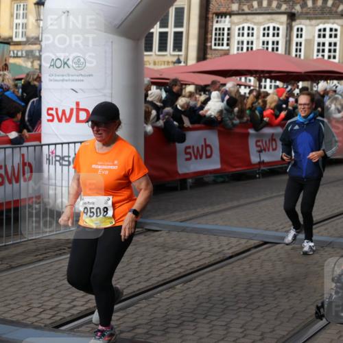 05.10.2025 - 20. swb-Marathon Bremen Yannick Fuchs http://msf.ph/oto/9229283 05.10.2025 10:59:22 Ziel 9219, 9454, 9508, 9692, 10039, 10143, 10200, 10274, 10353, 11207, 11400 meine-sportfotos.de