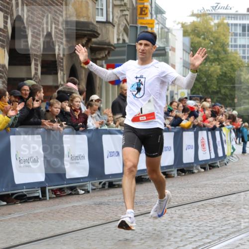 05.10.2025 - 20. swb-Marathon Bremen Strokosch-Dieckow http://msf.ph/oto/9229301 05.10.2025 12:27:47 Ziel 1, 1620 meine-sportfotos.de
