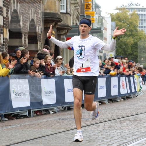 05.10.2025 - 20. swb-Marathon Bremen Strokosch-Dieckow http://msf.ph/oto/9229316 05.10.2025 12:27:47 Ziel 1, 1620 meine-sportfotos.de