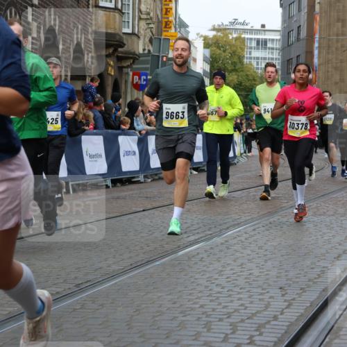 05.10.2025 - 20. swb-Marathon Bremen Strokosch-Dieckow http://msf.ph/oto/9229331 05.10.2025 10:51:02 Ziel 9199, 9256, 9287, 9416, 9425, 9630, 9663, 9894, 10206, 10226, 10254, 10378, 10669, 10743, 10932, 11061, 11279, 11391, 11573 meine-sportfotos.de