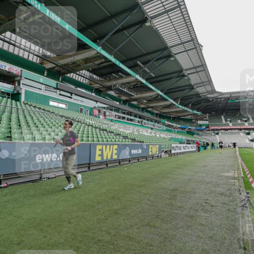 05.10.2025 - 20. swb-Marathon Bremen Michael Burmester http://msf.ph/oto/9229334 05.10.2025 12:40:49 Laufen im Stadion 37, 45, 46, 133, 623, 689, 945, 1812, 2036, 2048, 2057, 2064, 2118, 2169, 2497, 2670, 2683, 2909, 4375, 6075, 7274, 7587, 7766, 241, 1392, 1615, 2130, 5595, 6444, 7213, 7883 meine-sportfotos.de