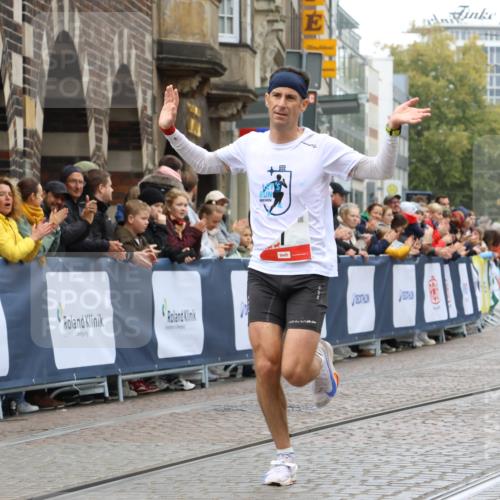 05.10.2025 - 20. swb-Marathon Bremen Strokosch-Dieckow http://msf.ph/oto/9229335 05.10.2025 12:27:47 Ziel 1, 1620 meine-sportfotos.de