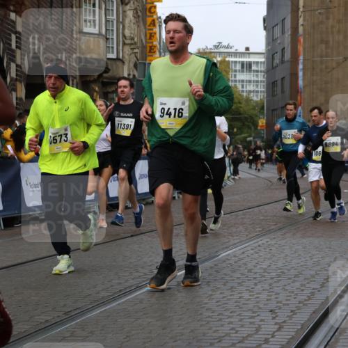 05.10.2025 - 20. swb-Marathon Bremen Strokosch-Dieckow http://msf.ph/oto/9229375 05.10.2025 10:51:04 Ziel 9256, 9287, 9416, 9425, 9663, 9894, 10206, 10226, 10378, 10669, 10743, 10932, 11279, 11391, 11573 meine-sportfotos.de