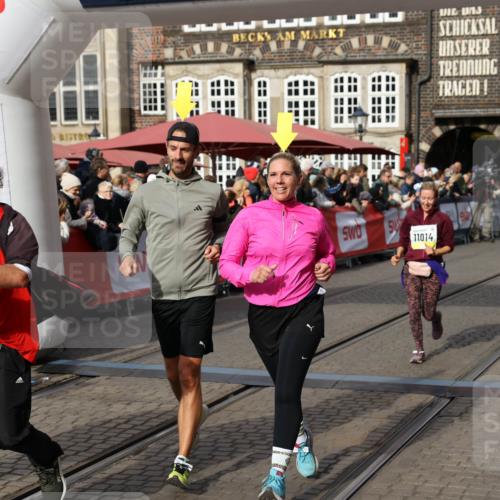 05.10.2025 - 20. swb-Marathon Bremen Yannick Fuchs http://msf.ph/oto/9229376 05.10.2025 11:02:14 Ziel 9324, 9363, 9426, 9536, 9686, 10301, 10508, 10855, 10879, 10887, 11014, 11459 meine-sportfotos.de