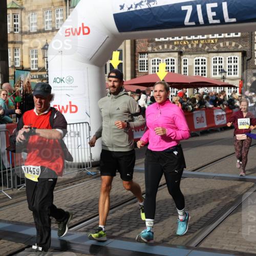05.10.2025 - 20. swb-Marathon Bremen Yannick Fuchs http://msf.ph/oto/9229389 05.10.2025 11:02:15 Ziel 9324, 9363, 9426, 9536, 9686, 10301, 10508, 10855, 10879, 10887, 11014, 11459 meine-sportfotos.de