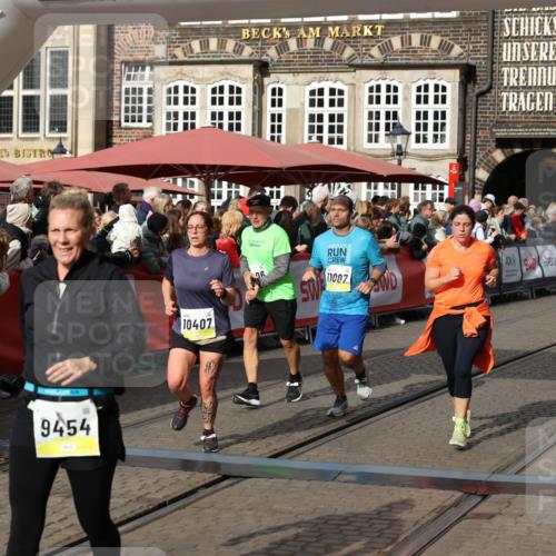 05.10.2025 - 20. swb-Marathon Bremen Yannick Fuchs http://msf.ph/oto/9229454 05.10.2025 10:59:26 Ziel 9183, 9454, 9508, 9635, 10200, 10274, 10407, 11006, 11007, 11207, 11400 meine-sportfotos.de