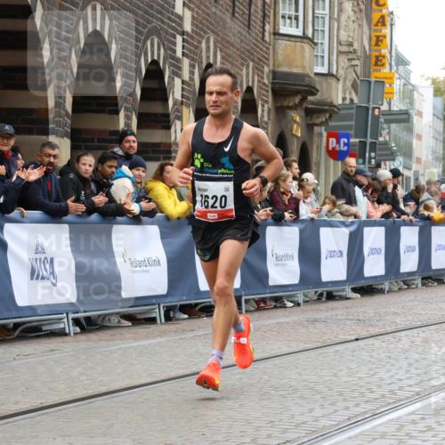 05.10.2025 - 20. swb-Marathon Bremen Strokosch-Dieckow http://msf.ph/oto/9229456 05.10.2025 12:27:52 Ziel 1620 meine-sportfotos.de