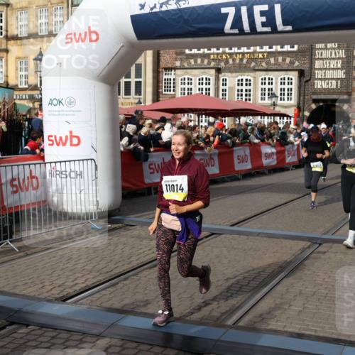 05.10.2025 - 20. swb-Marathon Bremen Yannick Fuchs http://msf.ph/oto/9229489 05.10.2025 11:02:16 Ziel 9324, 9363, 9426, 9686, 10301, 10508, 10855, 10879, 10887, 11014, 11454, 11459 meine-sportfotos.de