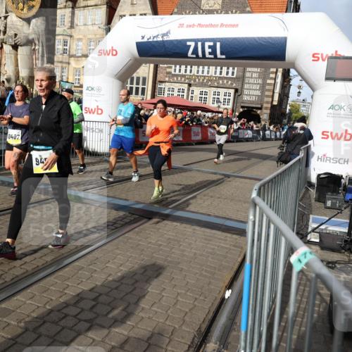 05.10.2025 - 20. swb-Marathon Bremen Yannick Fuchs http://msf.ph/oto/9229521 05.10.2025 10:59:28 Ziel 9183, 9454, 9635, 10200, 10274, 10407, 11006, 11007, 11207, 11400 meine-sportfotos.de