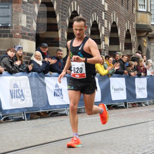 05.10.2025 - 20. swb-Marathon Bremen Strokosch-Dieckow http://msf.ph/oto/9229563 05.10.2025 12:27:52 Ziel 1620 meine-sportfotos.de